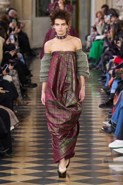 Look 66